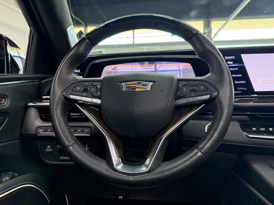 2024 Cadillac Escalade 5th Gen - Image 19 of 21