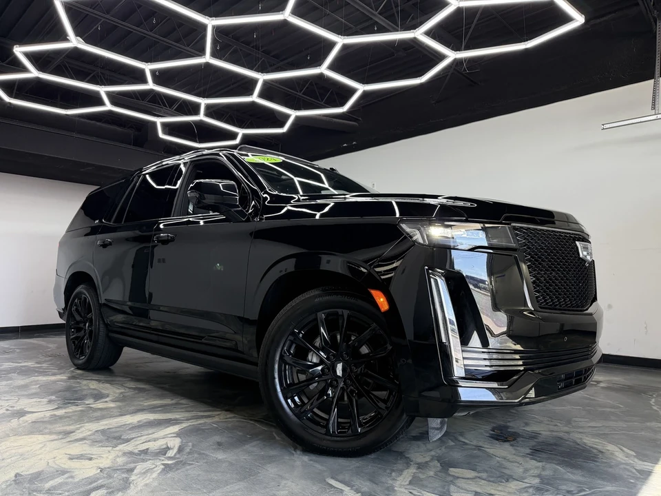 2024 Cadillac Escalade 5th Gen - Image 7 of 21