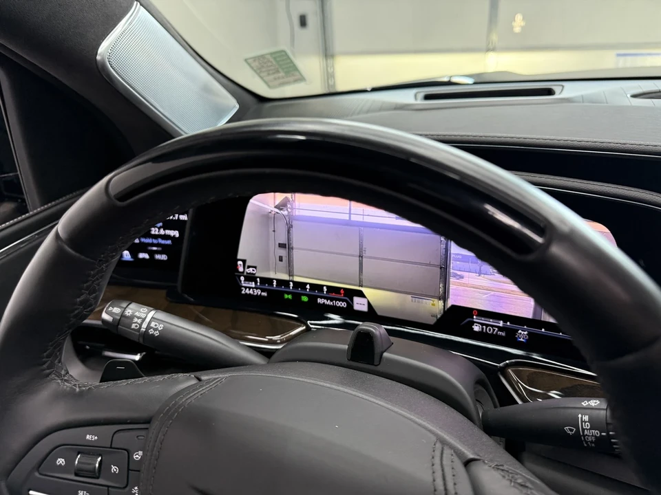 2024 Cadillac Escalade 5th Gen - Image 20 of 21