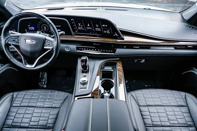 2024 Cadillac Escalade 5th Gen - Image 10 of 12