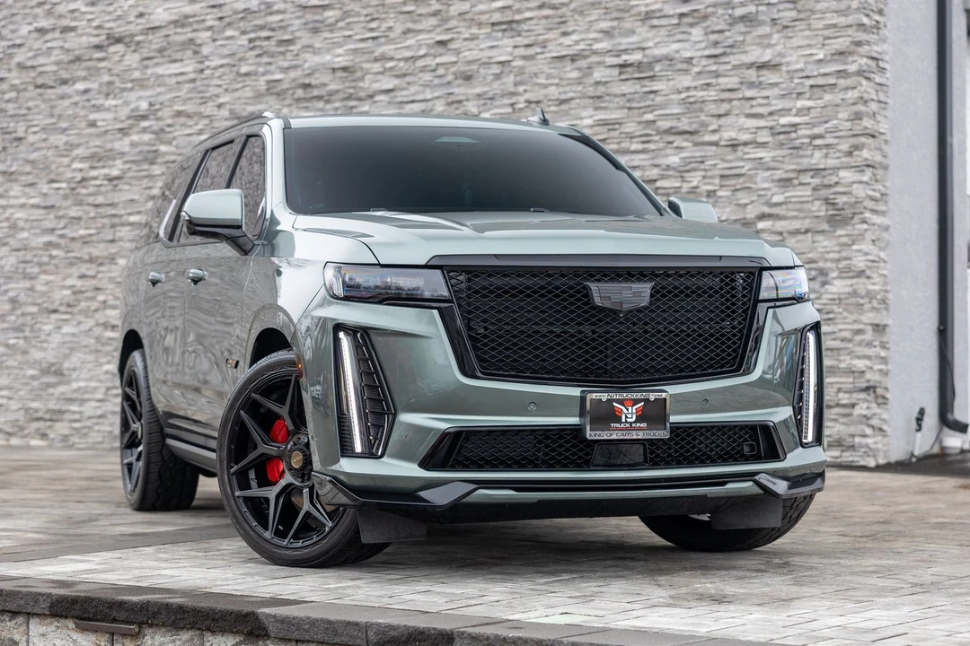 2024 Cadillac Escalade-V 5th Gen - Image 2 of 21