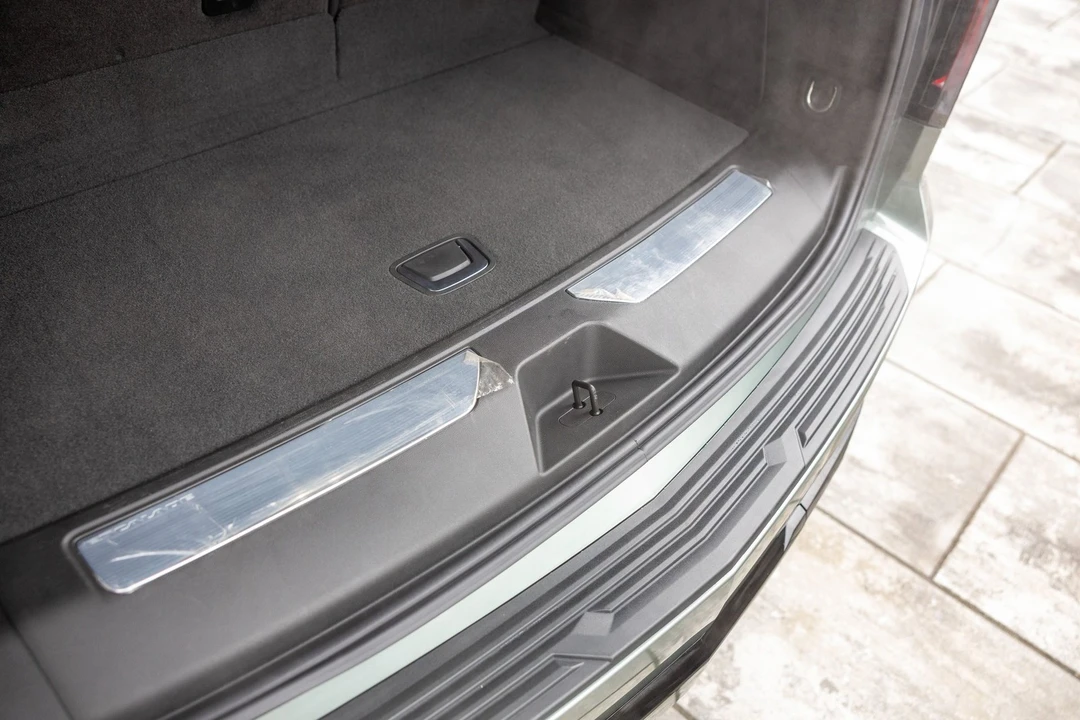 2024 Cadillac Escalade-V 5th Gen - Image 20 of 21