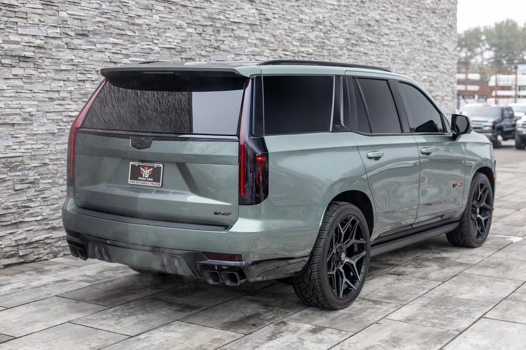 2024 Cadillac Escalade-V 5th Gen - Image 15 of 21