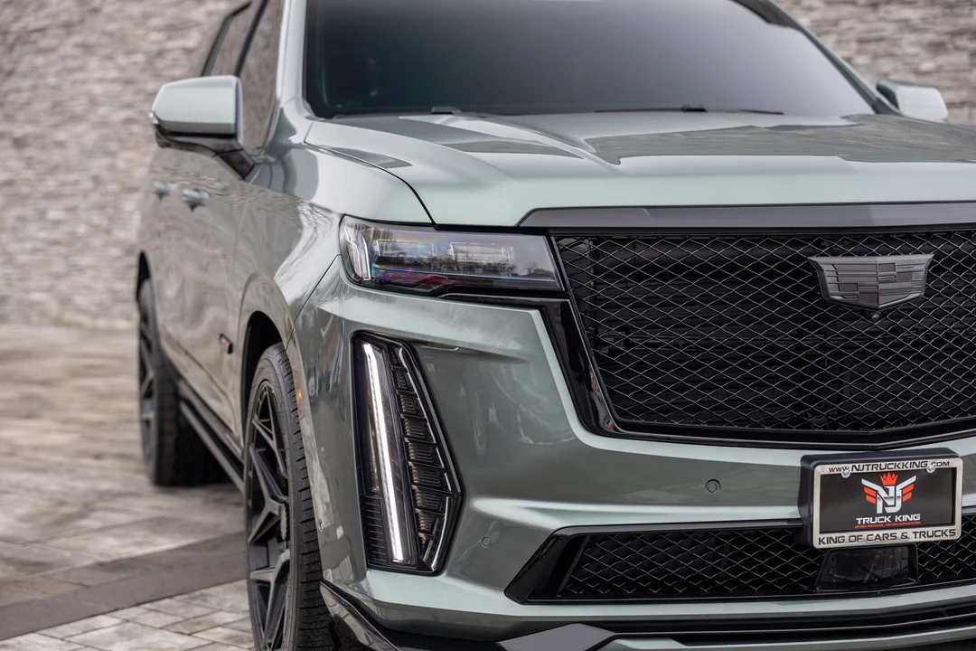 2024 Cadillac Escalade-V 5th Gen - Image 9 of 21