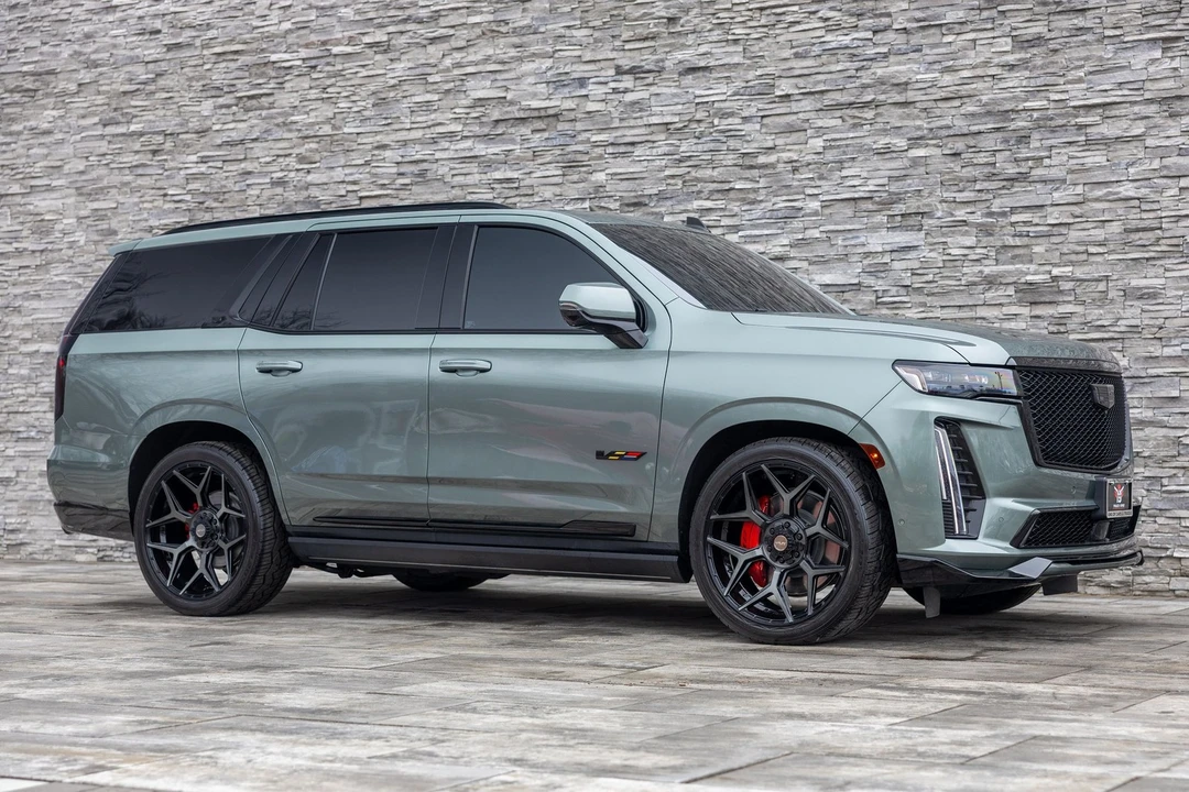 2024 Cadillac Escalade-V 5th Gen - Image 10 of 21