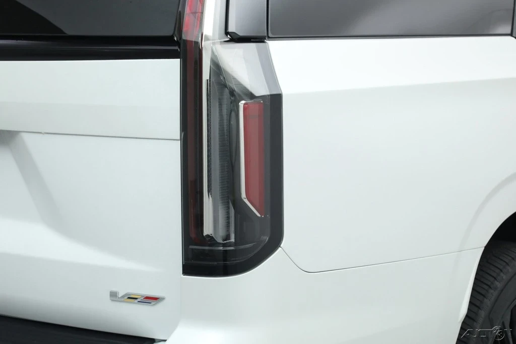 2024 Cadillac Escalade-V 5th Gen - Image 14 of 21