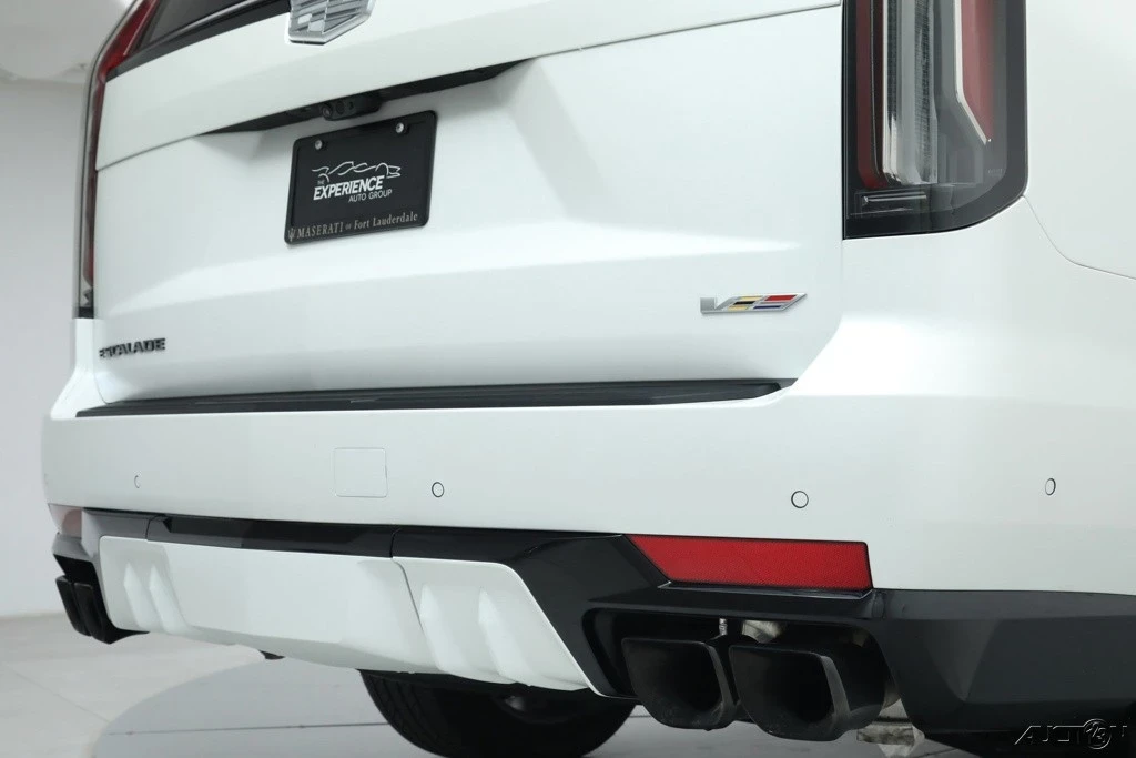 2024 Cadillac Escalade-V 5th Gen - Image 16 of 21