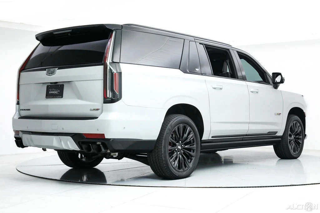 2024 Cadillac Escalade-V 5th Gen - Image 5 of 21