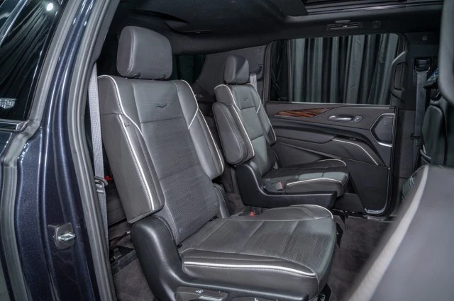 2024 Cadillac Escalade 5th Gen - Image 14 of 21