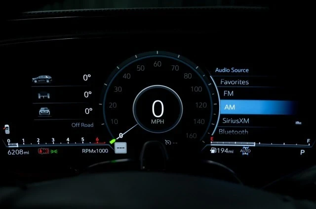 2024 Cadillac Escalade 5th Gen - Image 21 of 21
