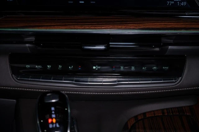 2024 Cadillac Escalade 5th Gen - Image 18 of 21