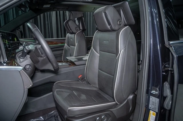 2024 Cadillac Escalade 5th Gen - Image 9 of 12
