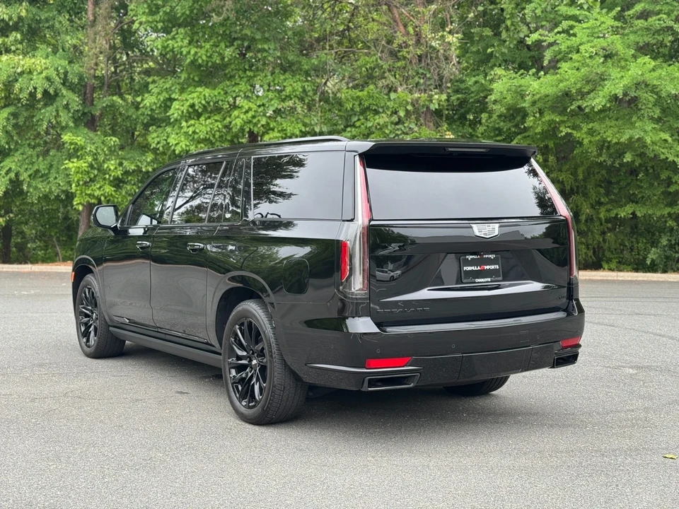 2024 Cadillac Escalade 5th Gen - Image 8 of 21