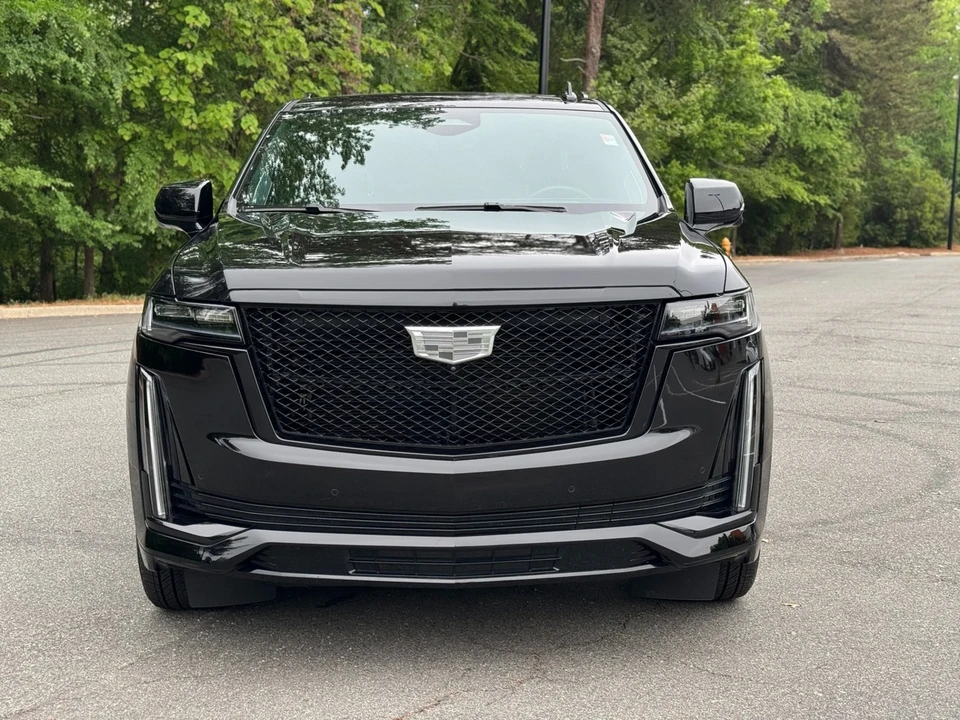 2024 Cadillac Escalade 5th Gen - Image 2 of 21
