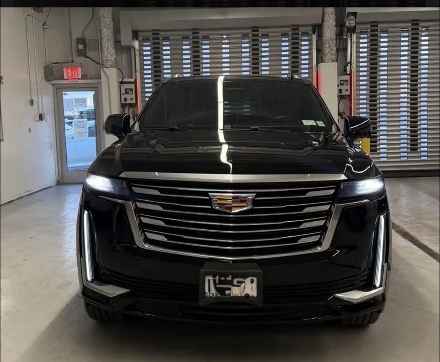 2024 Cadillac Escalade 5th Gen - Image 2 of 8