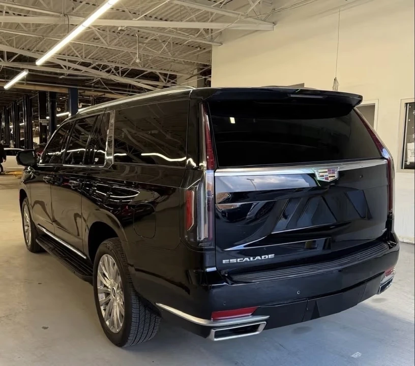 2024 Cadillac Escalade 5th Gen - Image 5 of 8
