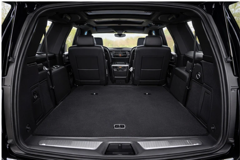2024 Cadillac Escalade 5th Gen - Image 7 of 9