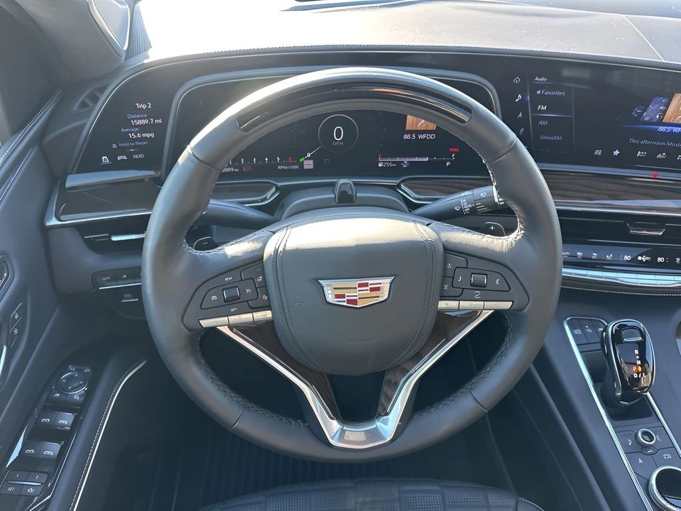 2024 Cadillac Escalade 5th Gen - Image 18 of 21