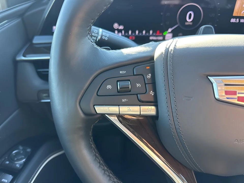 2024 Cadillac Escalade 5th Gen - Image 19 of 21