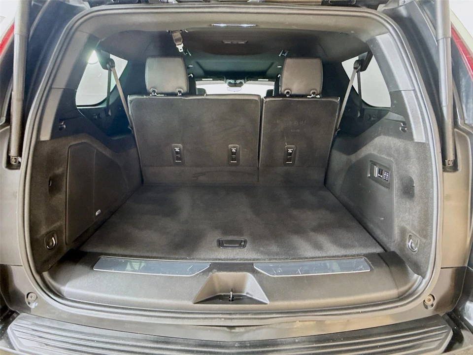 2024 Cadillac Escalade 5th Gen - Image 20 of 21