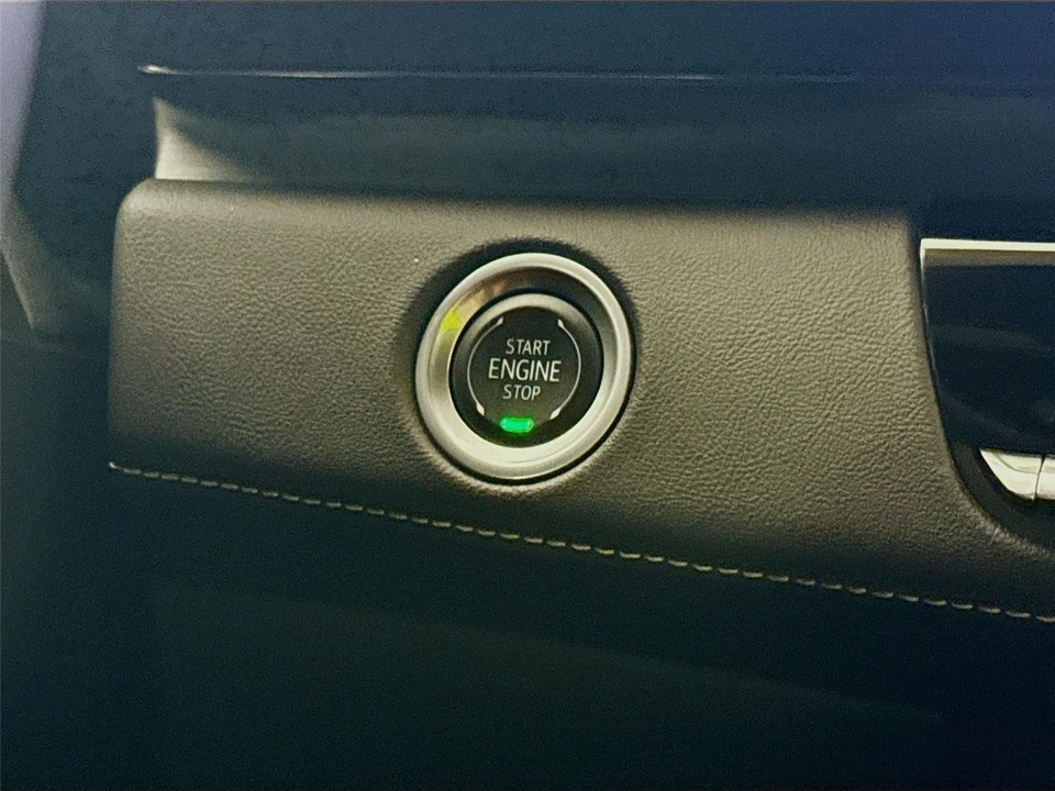 2024 Cadillac Escalade 5th Gen - Image 11 of 21
