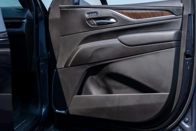 2024 Cadillac Escalade 5th Gen - Image 9 of 16