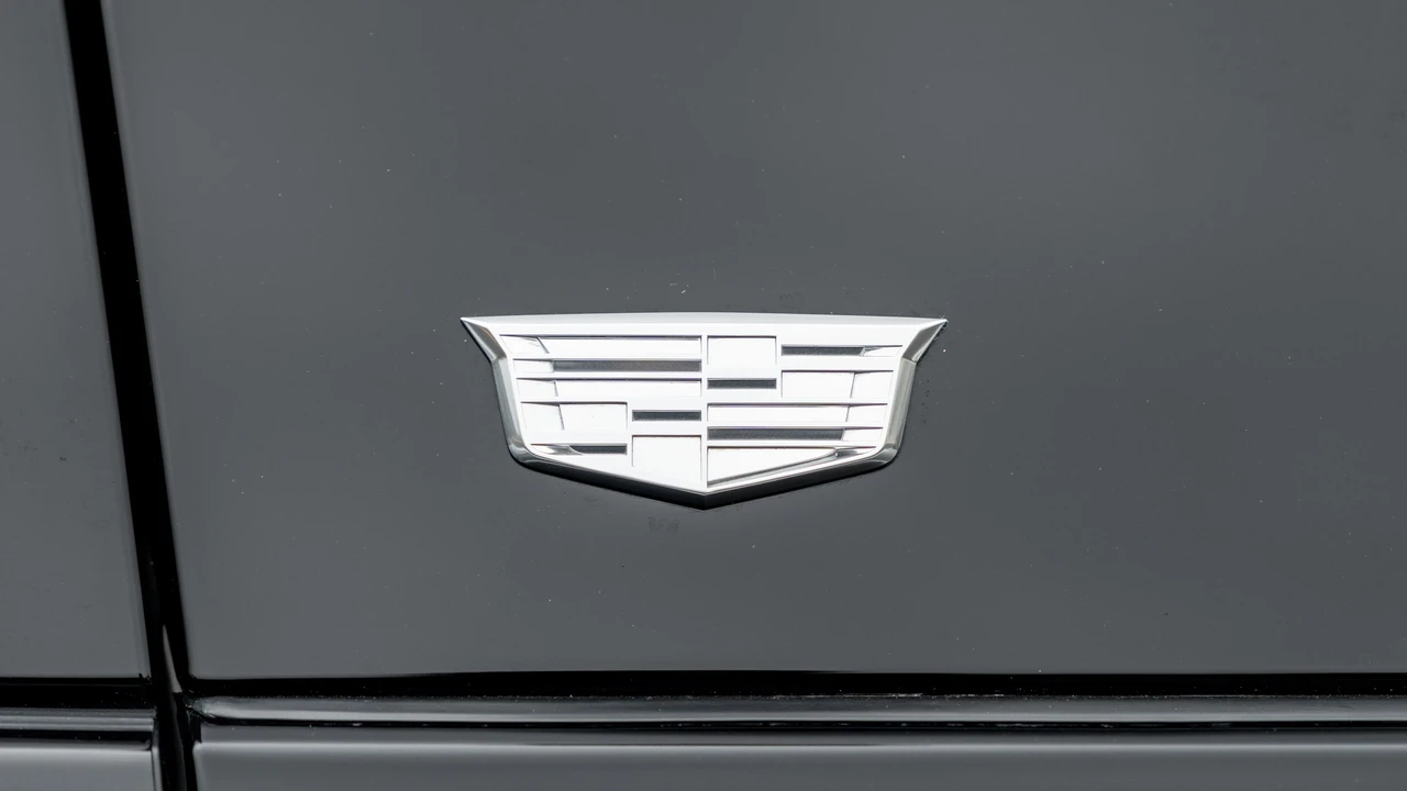 2024 Cadillac Escalade-V 5th Gen - Image 30 of 31
