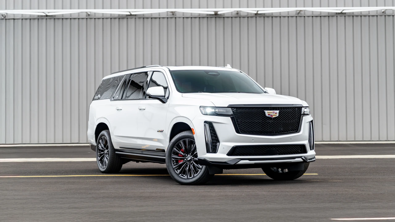 2024 Cadillac Escalade-V 5th Gen - Image 4 of 31