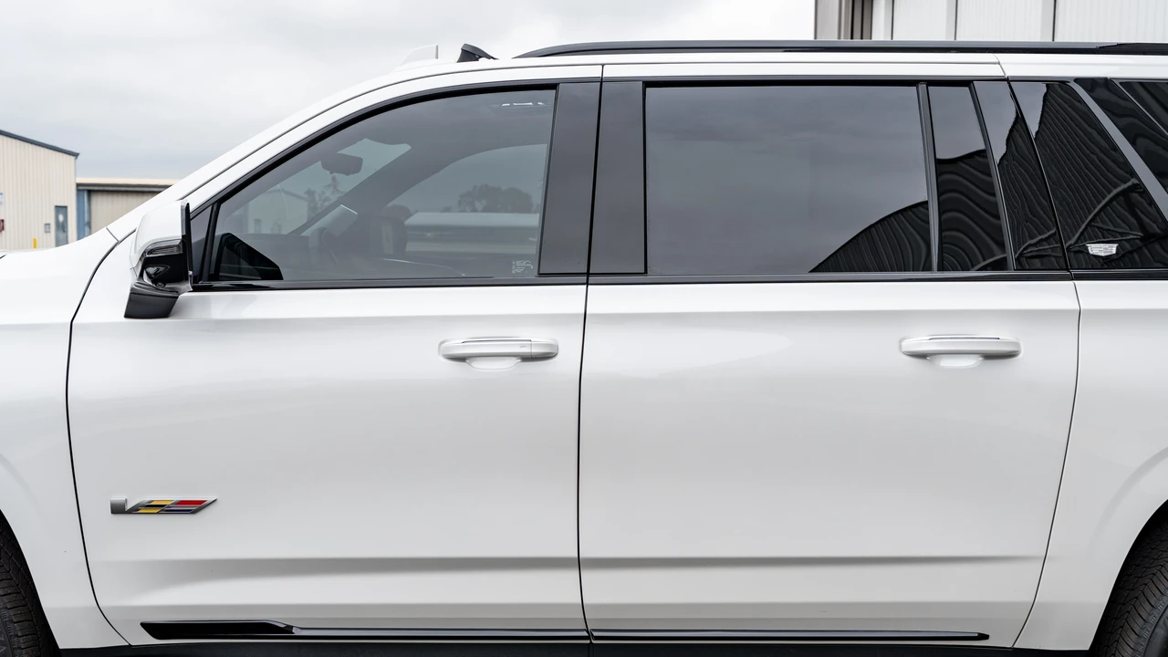 2024 Cadillac Escalade-V 5th Gen - Image 12 of 31
