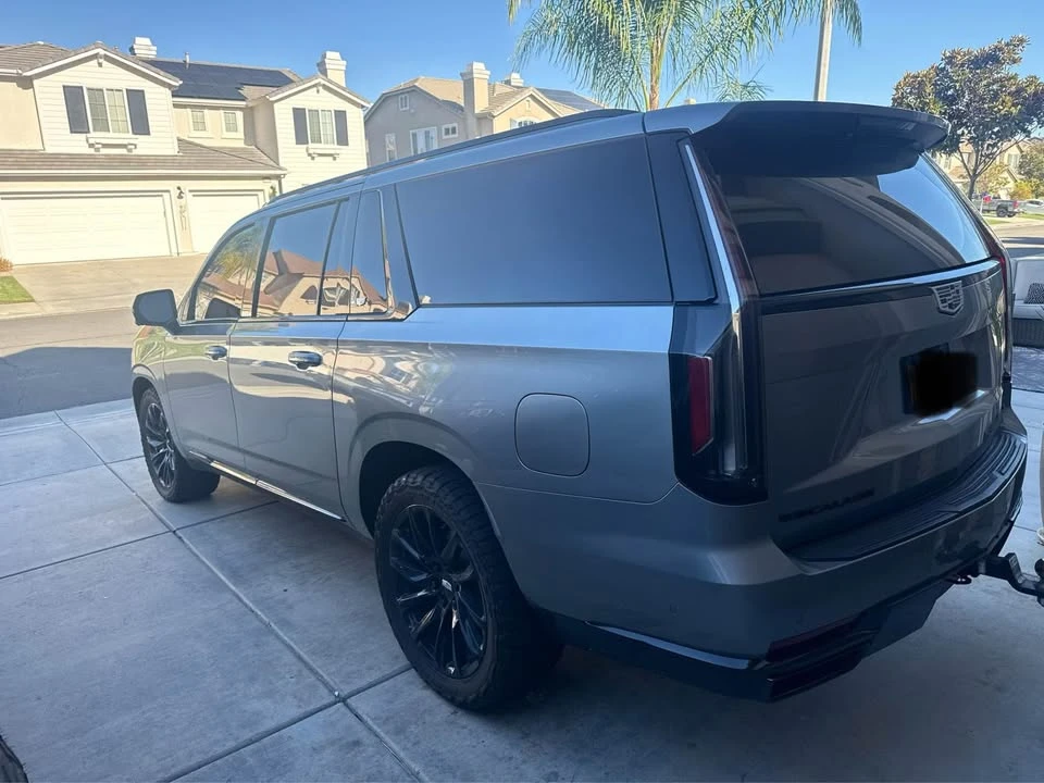 2024 Cadillac Escalade 5th Gen - Image 2 of 6