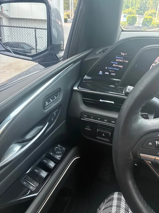 2024 Cadillac Escalade 5th Gen - Image 8 of 8