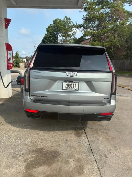 2024 Cadillac Escalade 5th Gen - Image 2 of 8