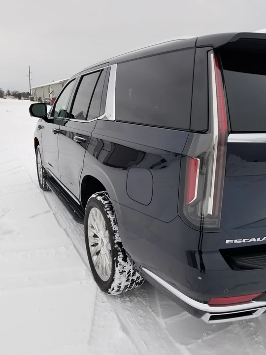 2024 Cadillac Escalade 5th Gen - Image 12 of 21