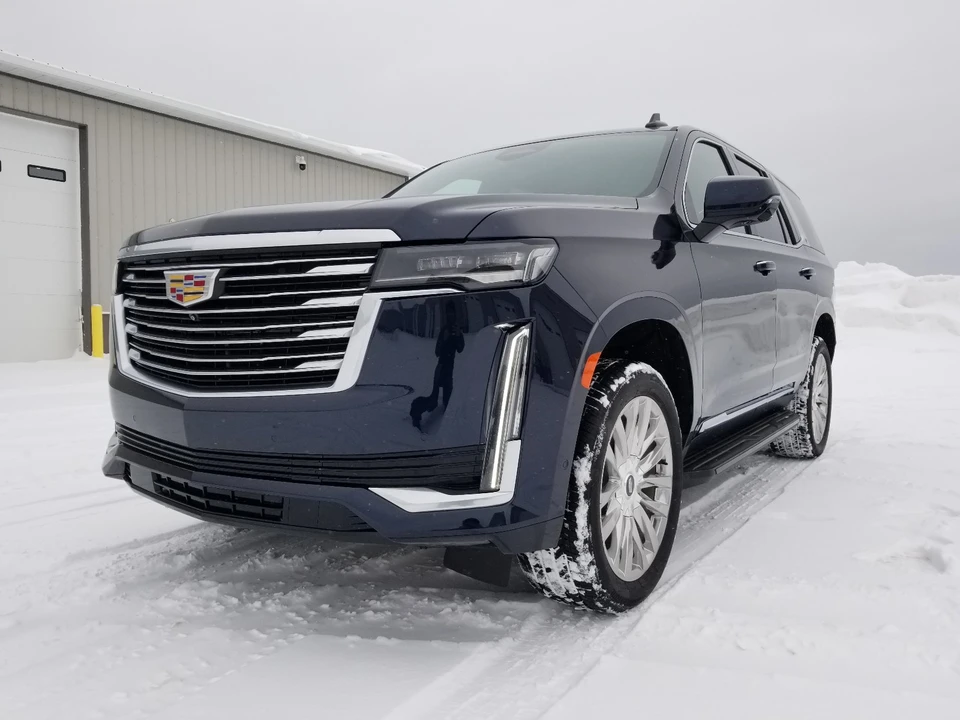 2024 Cadillac Escalade 5th Gen - Image 10 of 21