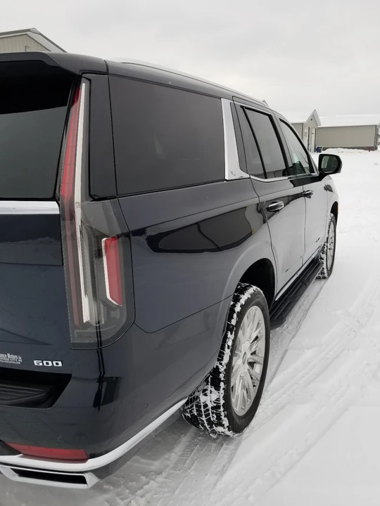 2024 Cadillac Escalade 5th Gen - Image 11 of 21