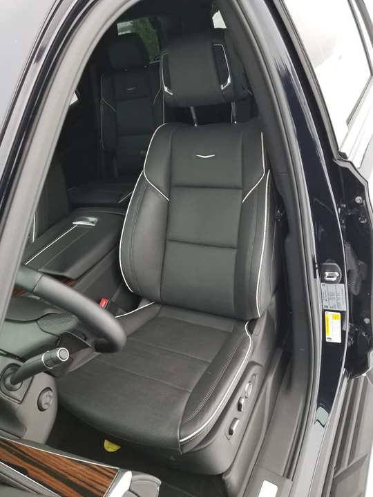 2024 Cadillac Escalade 5th Gen - Image 16 of 21