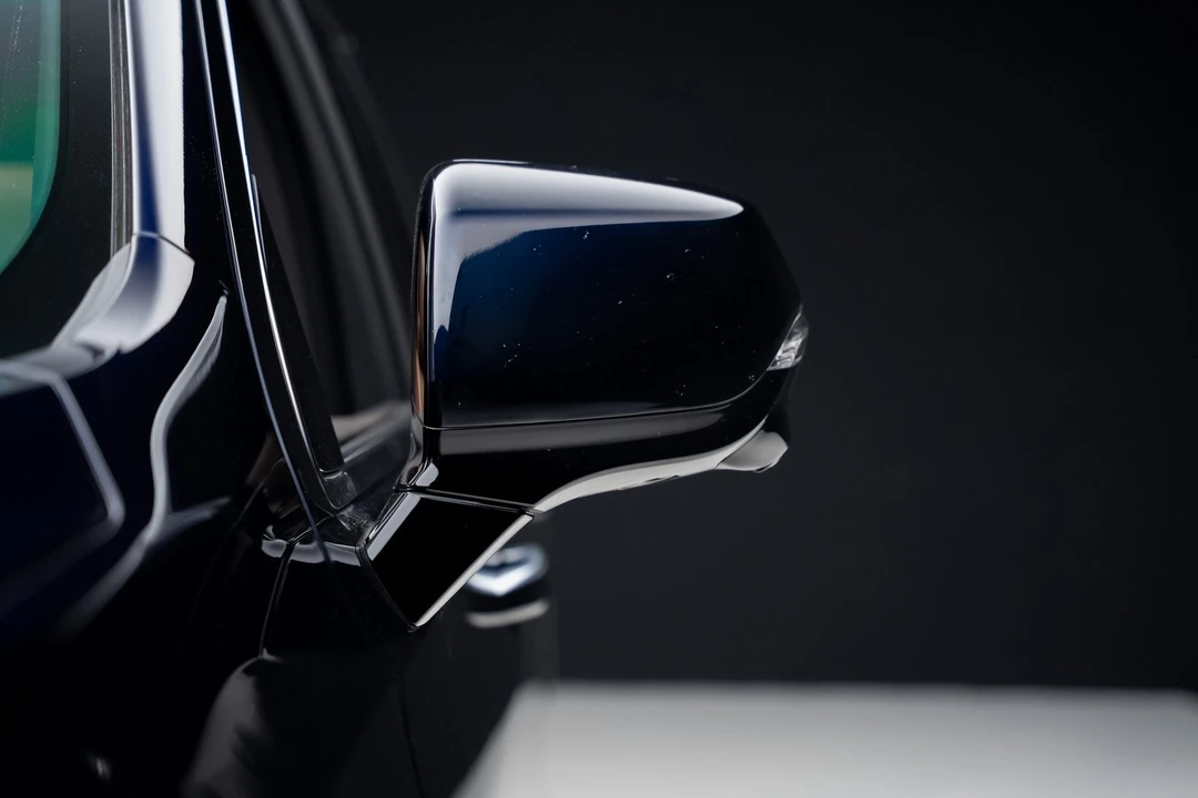 2024 Cadillac Escalade 5th Gen - Image 14 of 21