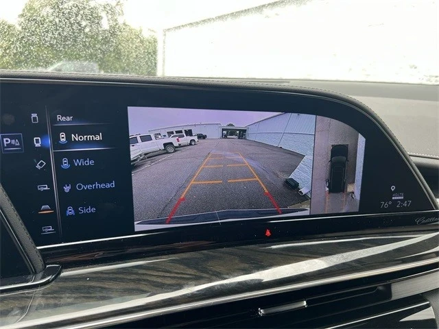 2024 Cadillac Escalade 5th Gen - Image 15 of 21