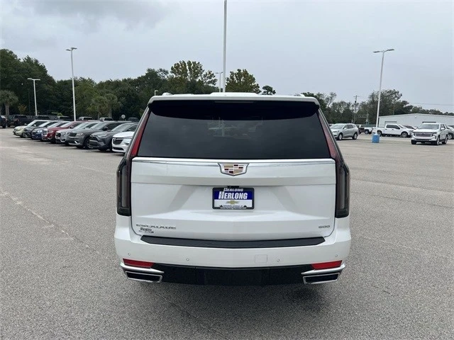 2024 Cadillac Escalade 5th Gen - Image 7 of 21