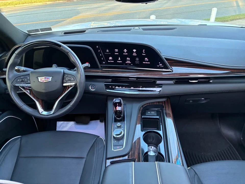 2024 Cadillac Escalade 5th Gen - Image 6 of 9