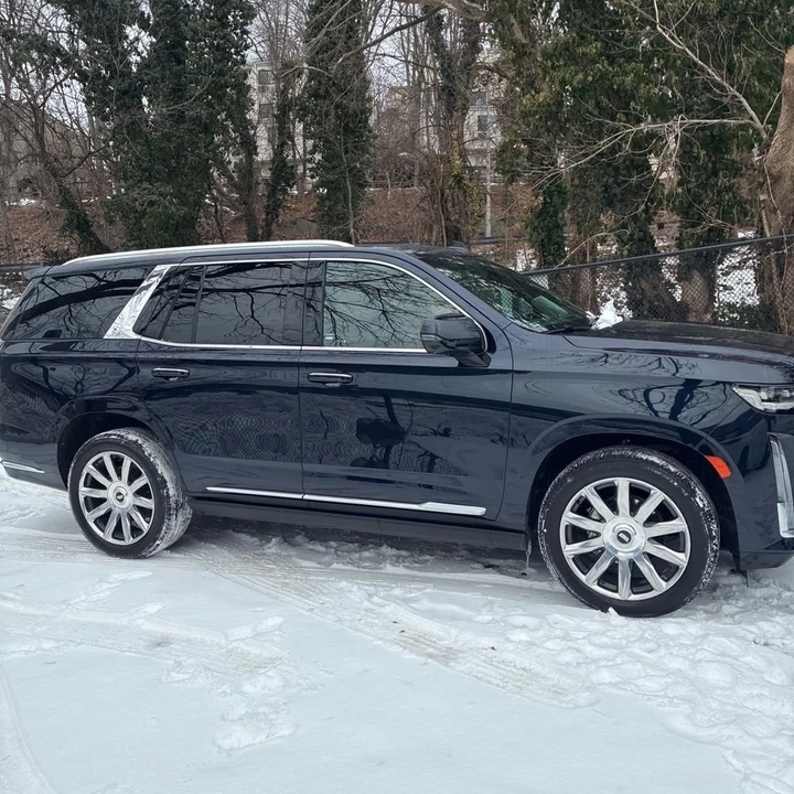 2024 Cadillac Escalade 5th Gen - Image 8 of 12