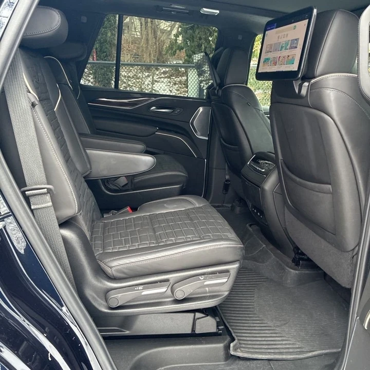2024 Cadillac Escalade 5th Gen - Image 10 of 12