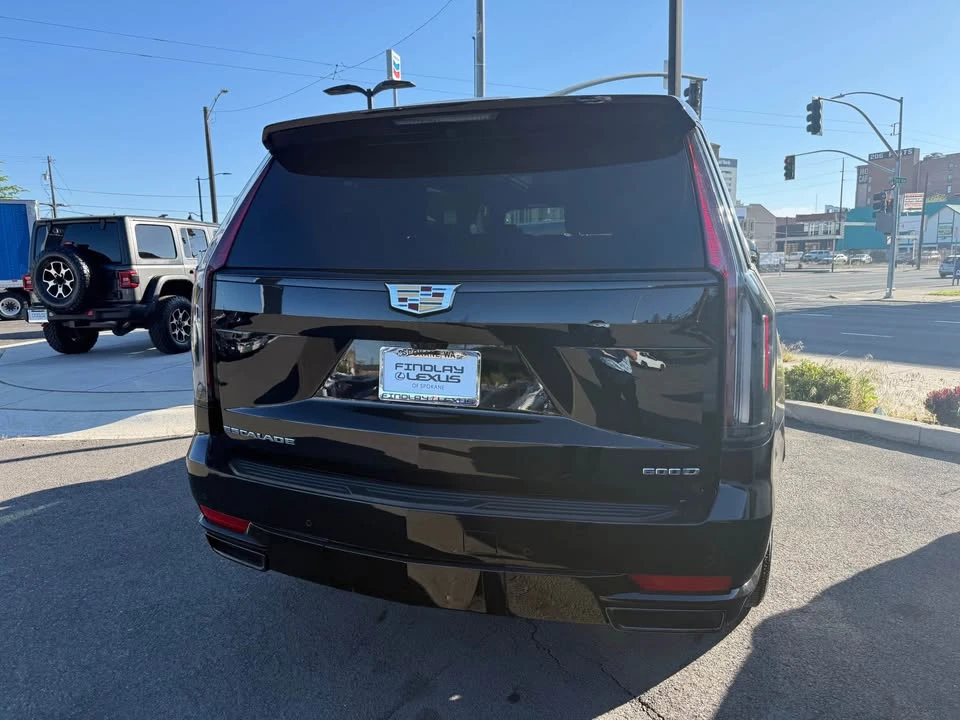 2024 Cadillac Escalade 5th Gen - Image 3 of 4