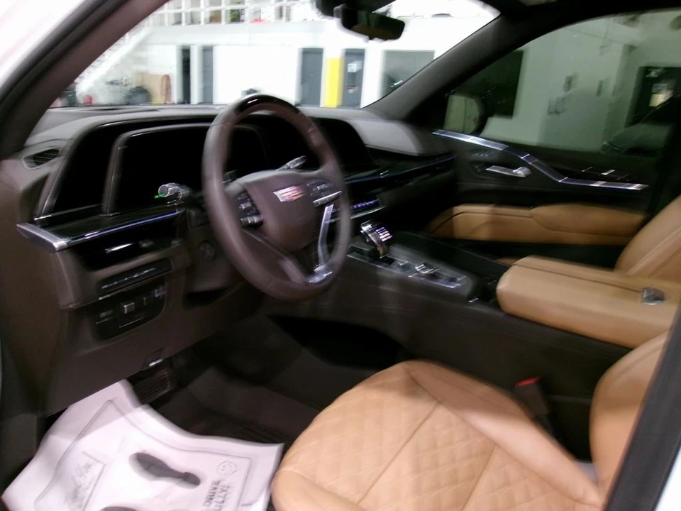 2024 Cadillac Escalade 5th Gen - Image 12 of 12