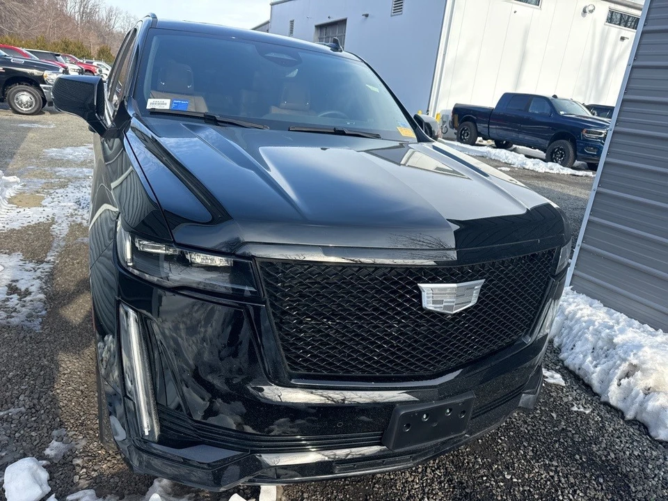 2024 Cadillac Escalade 5th Gen - Image 2 of 12