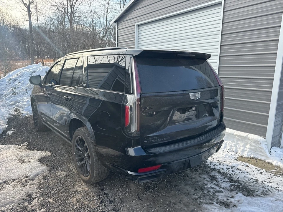 2024 Cadillac Escalade 5th Gen - Image 5 of 12