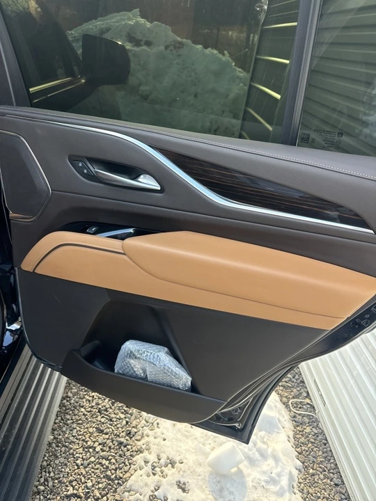 2024 Cadillac Escalade 5th Gen - Image 8 of 12