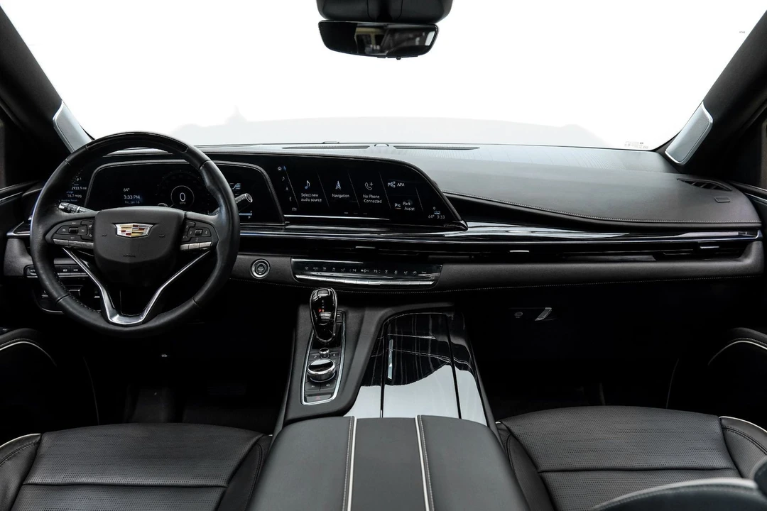 2024 Cadillac Escalade 5th Gen - Image 9 of 12