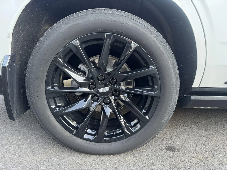 2024 Cadillac Escalade 5th Gen - Image 12 of 31