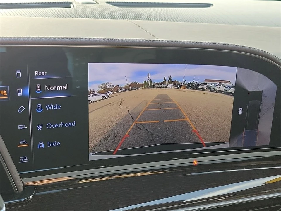 2024 Cadillac Escalade 5th Gen - Image 11 of 12